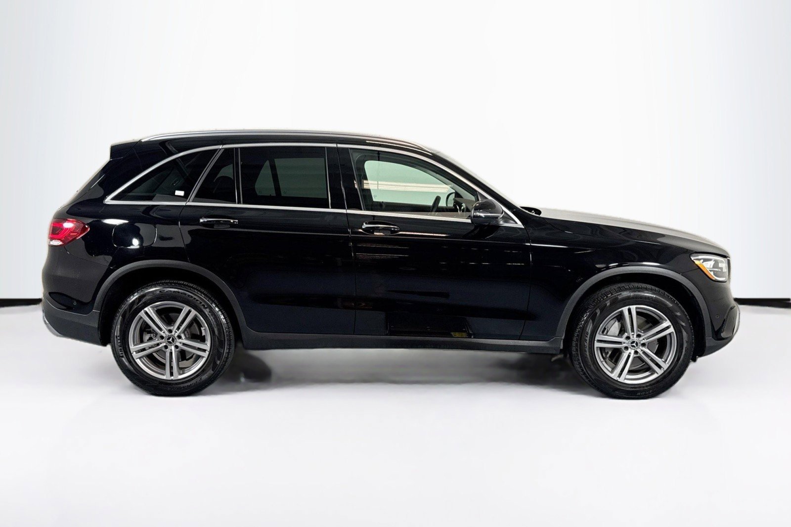 Certified 2021 Mercedes-Benz GLC 300 4MATIC image 4
