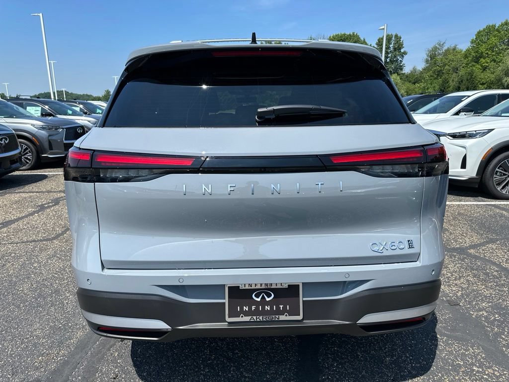 New 2027 INFINITI QX60 Luxe w/ Family Package AWD/4WD image 4