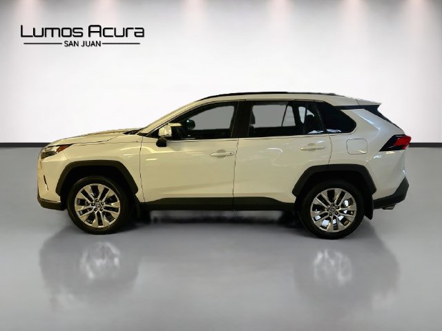 Used 2023 Toyota RAV4 XLE Premium FWD image 4