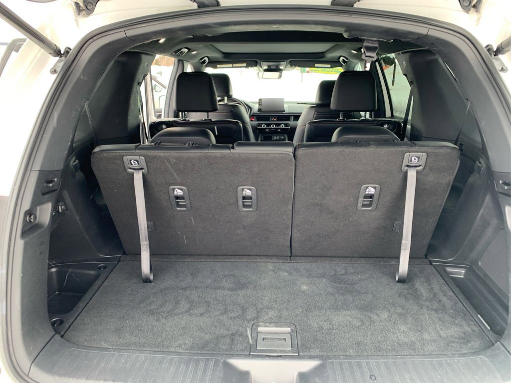 Used 2025 Honda Pilot Black Edition image 11