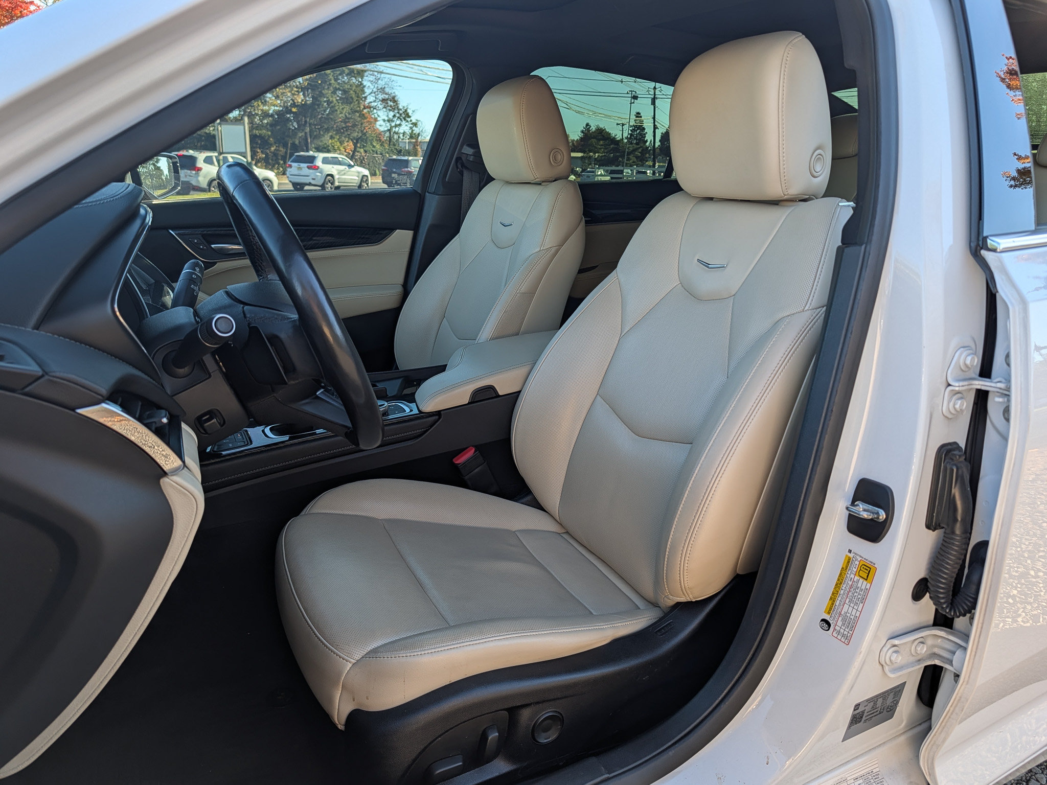 Used 2022 Cadillac CT5 Premium Luxury AWD/4WD image 14