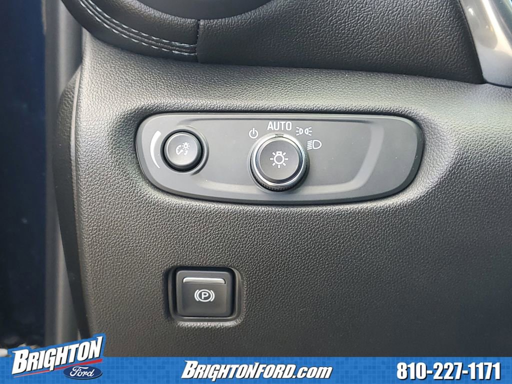 Used 2020 Chevrolet Blazer LT AWD/4WD image 17