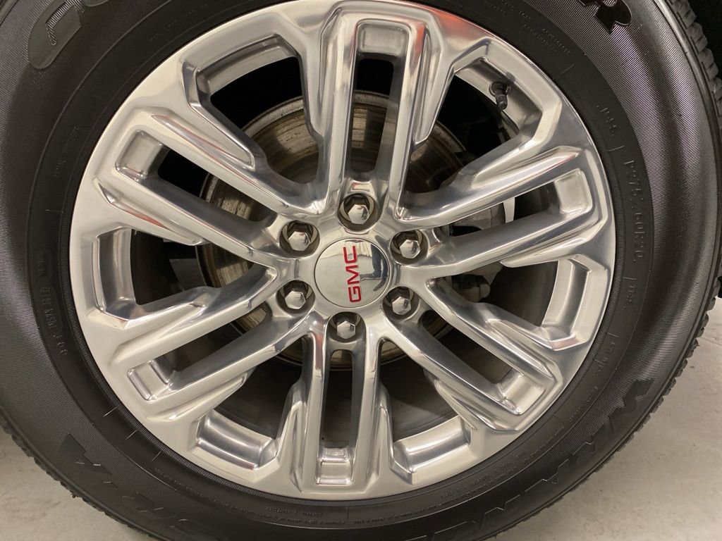 Used 2024 GMC Yukon XL SLT image 26