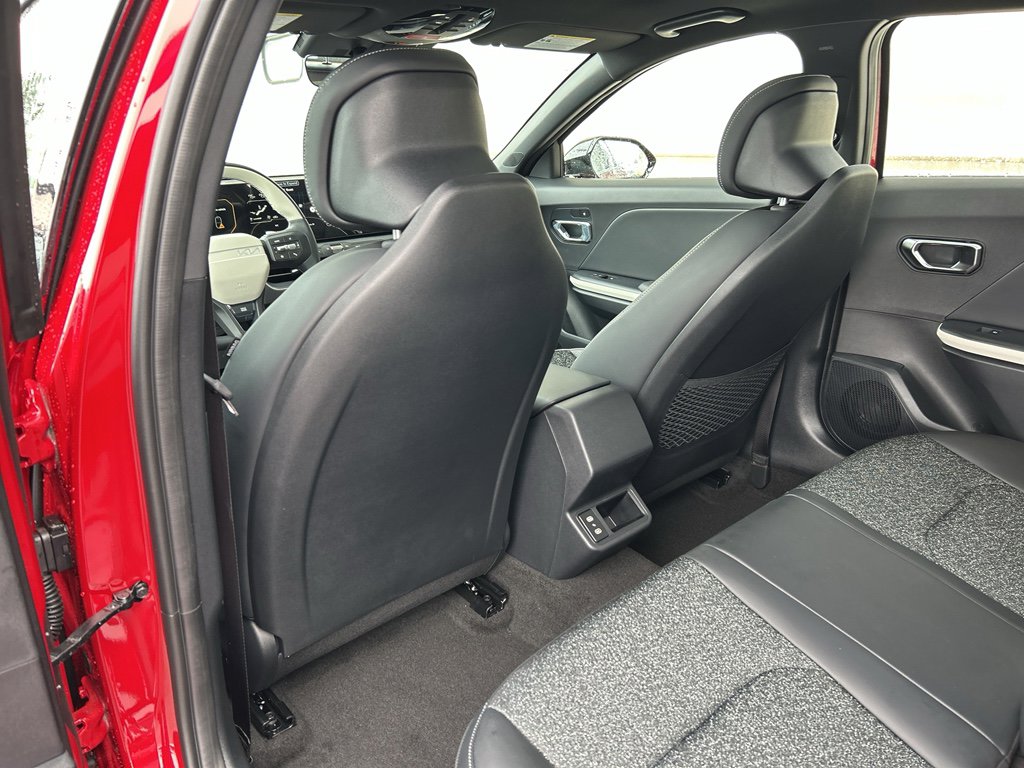 New 2025 Kia K4 GT-Line image 13