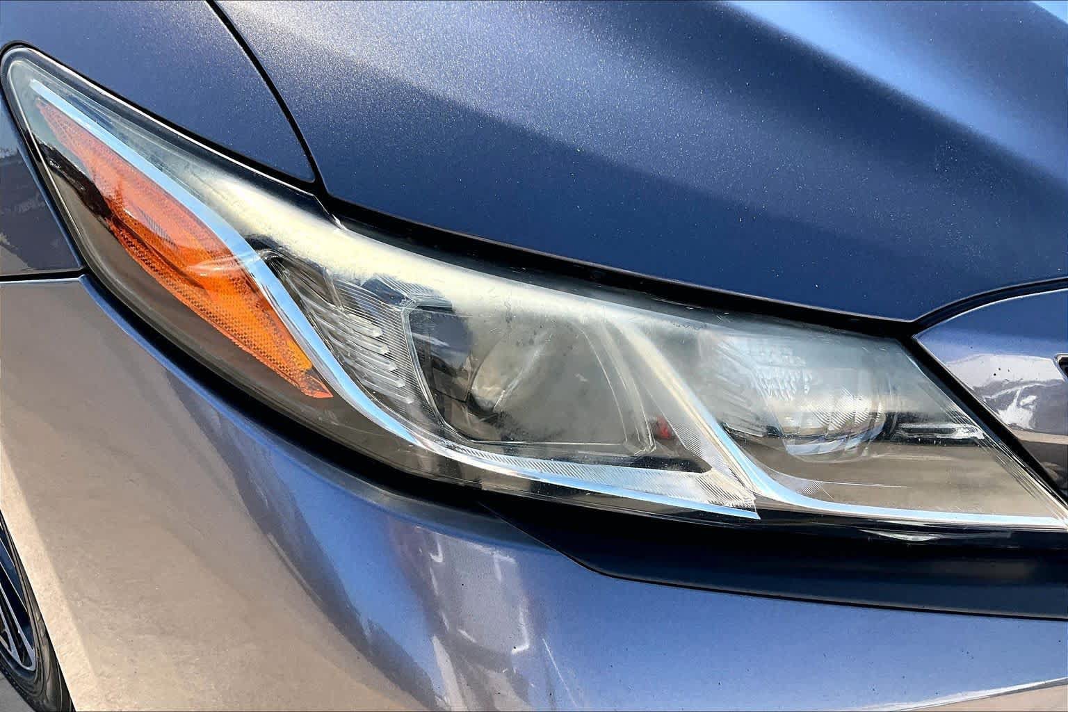 Used 2019 Toyota Camry SE FWD image 28