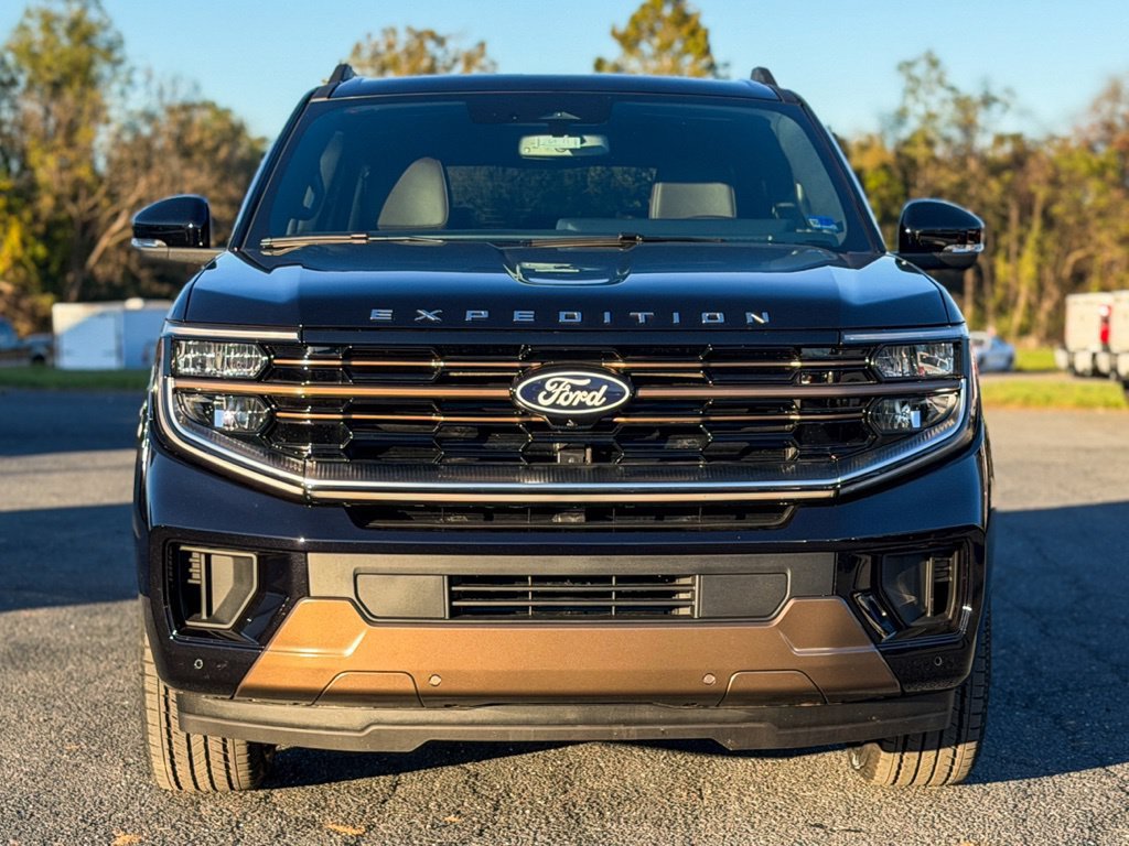 New 2027 Ford Expedition Max King Ranch AWD/4WD image 2