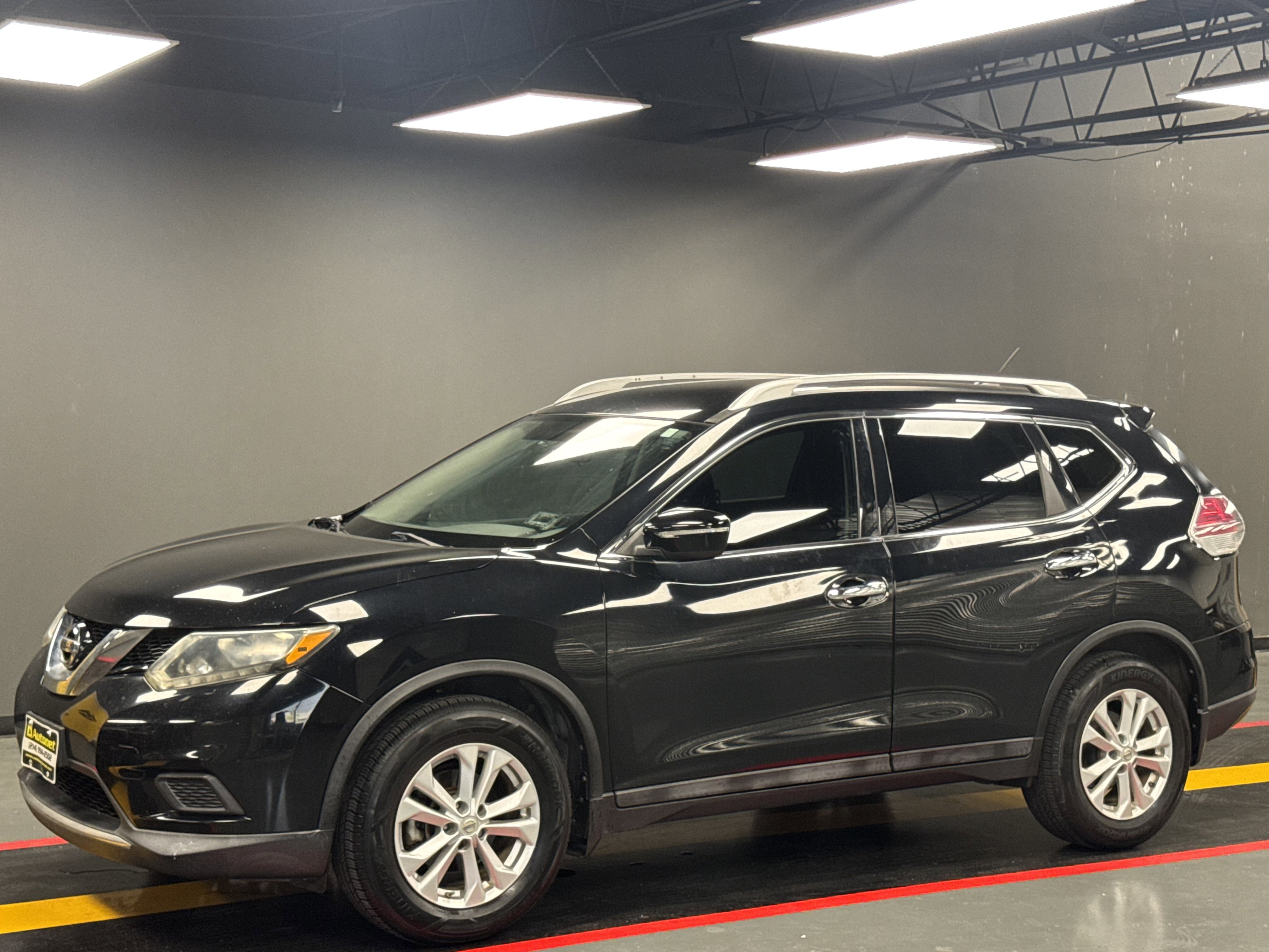 Used 2014 Nissan Rogue SV