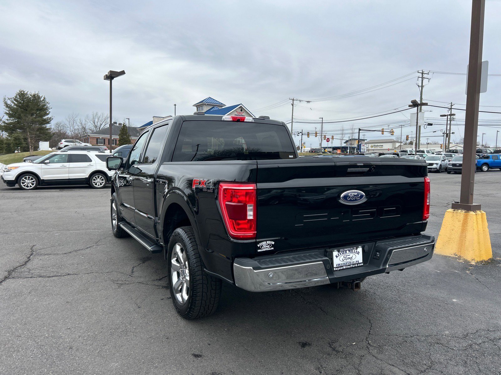 Certified 2022 Ford F150 XLT w/ Equipment Group 302A High image 10