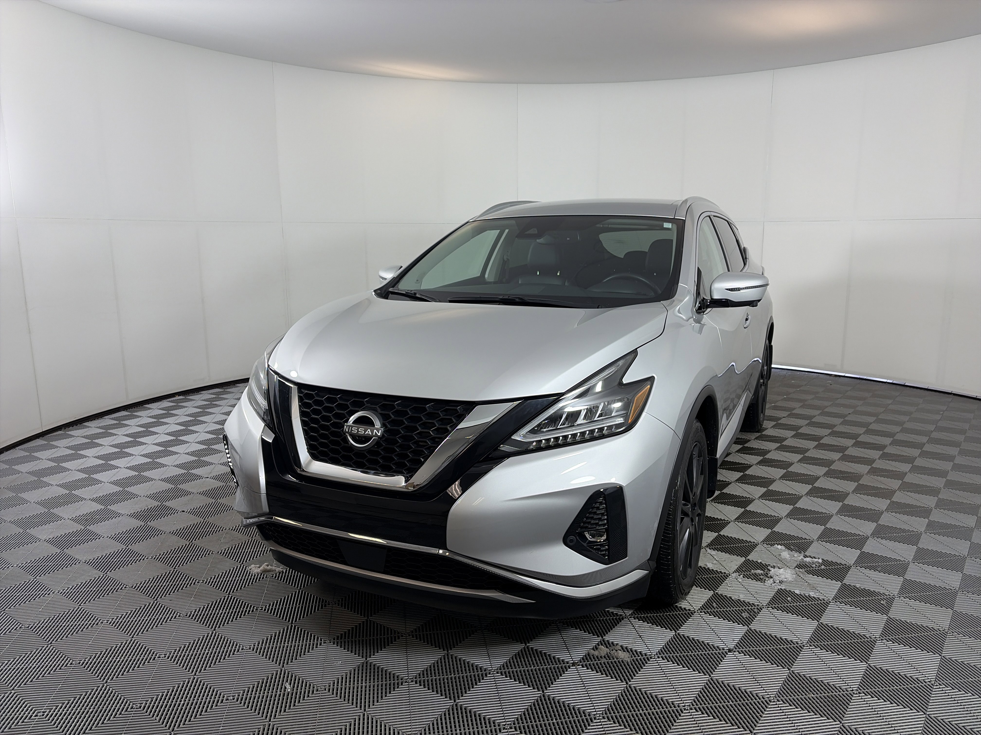 Used 2023 Nissan Murano SL w/ Cargo Package image 2