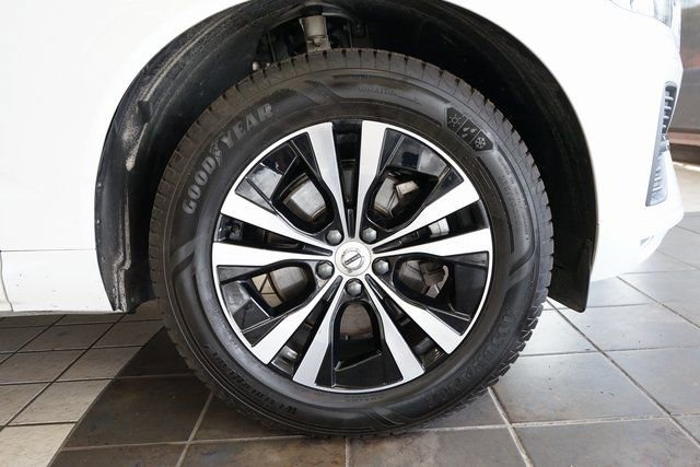 Used 2023 Volvo XC60 B5 Core image 59