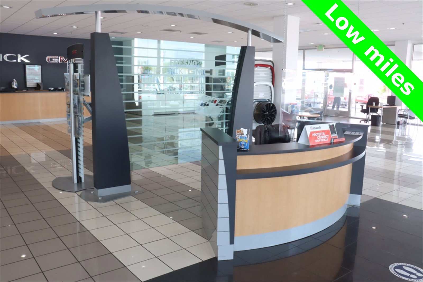 Used 2024 Jeep Wagoneer 4WD image 44