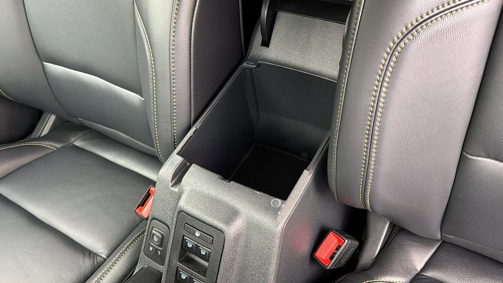 Used 2025 Ford Bronco Badlands w/ Sasquatch Package image 27