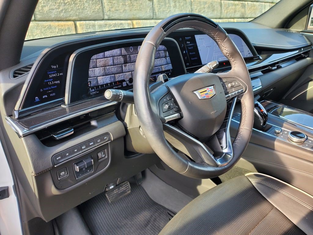 Certified 2024 Cadillac Escalade Sport w/ LPO, ONYX Package AWD/4WD image 19