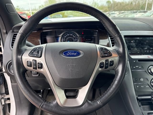 Used 2014 Ford Taurus Limited image 18