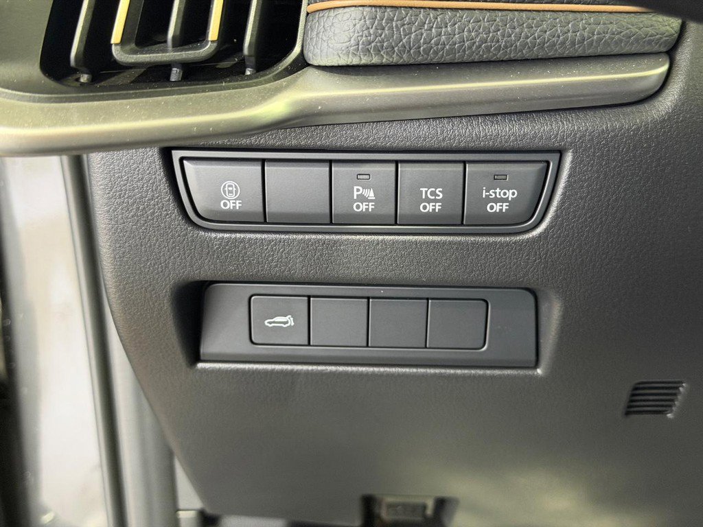 Used 2025 MAZDA CX-90 3.3 Turbo w/ Preferred Package image 18