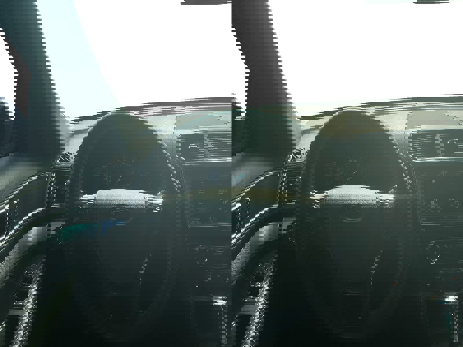 Used 2016 Ford Explorer XLT w/ Equipment Group 202A image 11