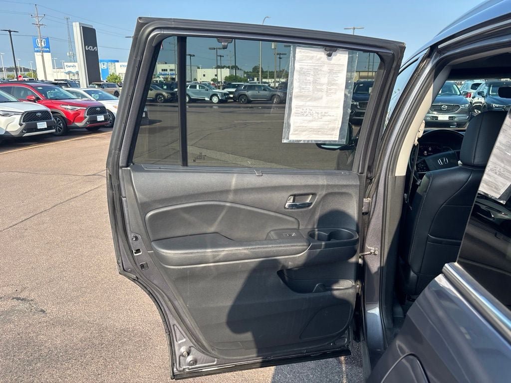 Used 2019 Honda Pilot Elite image 24