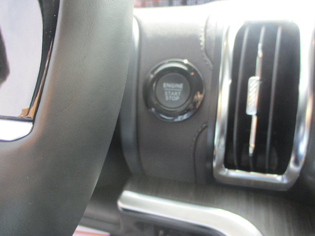 New 2026 Ford Expedition Platinum image 9