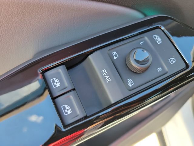 New 2025 Volkswagen ID.4 Pro S Plus image 23