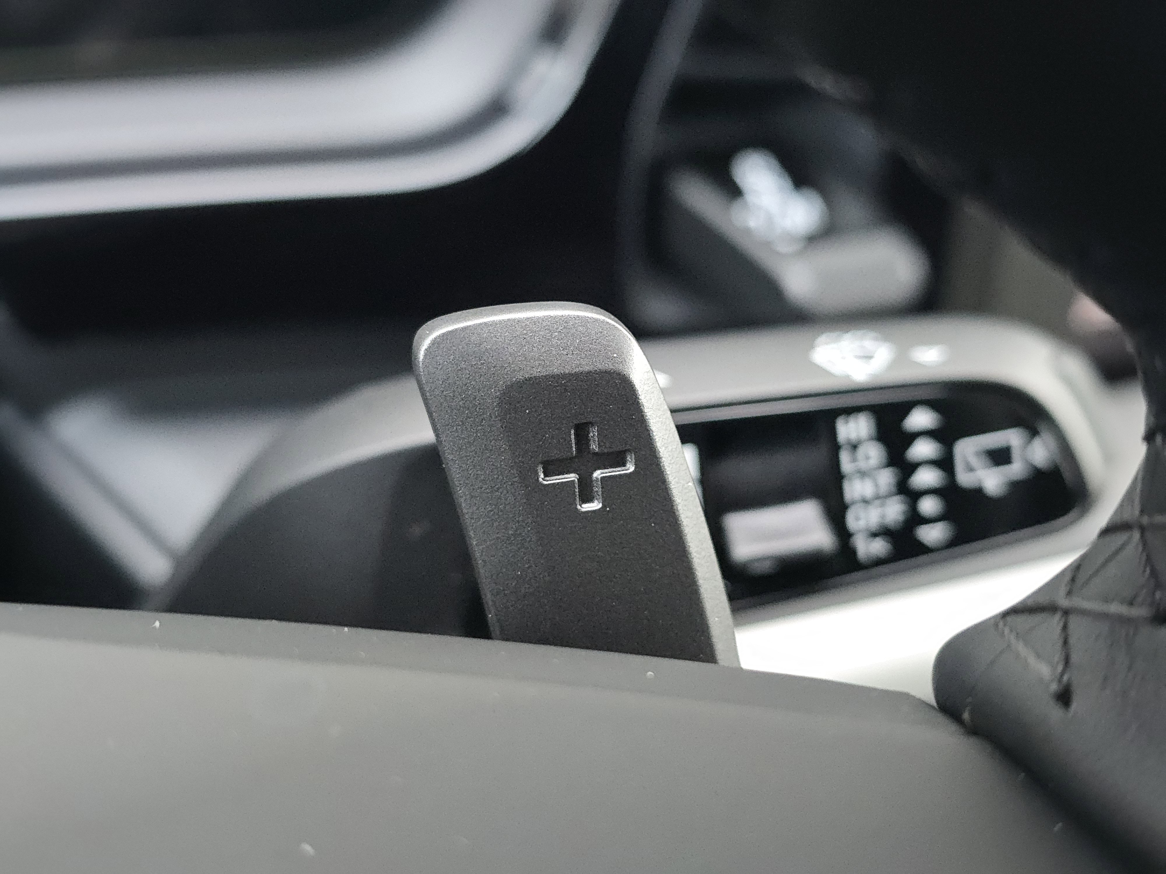 New 2026 Porsche Cayenne GTS image 27