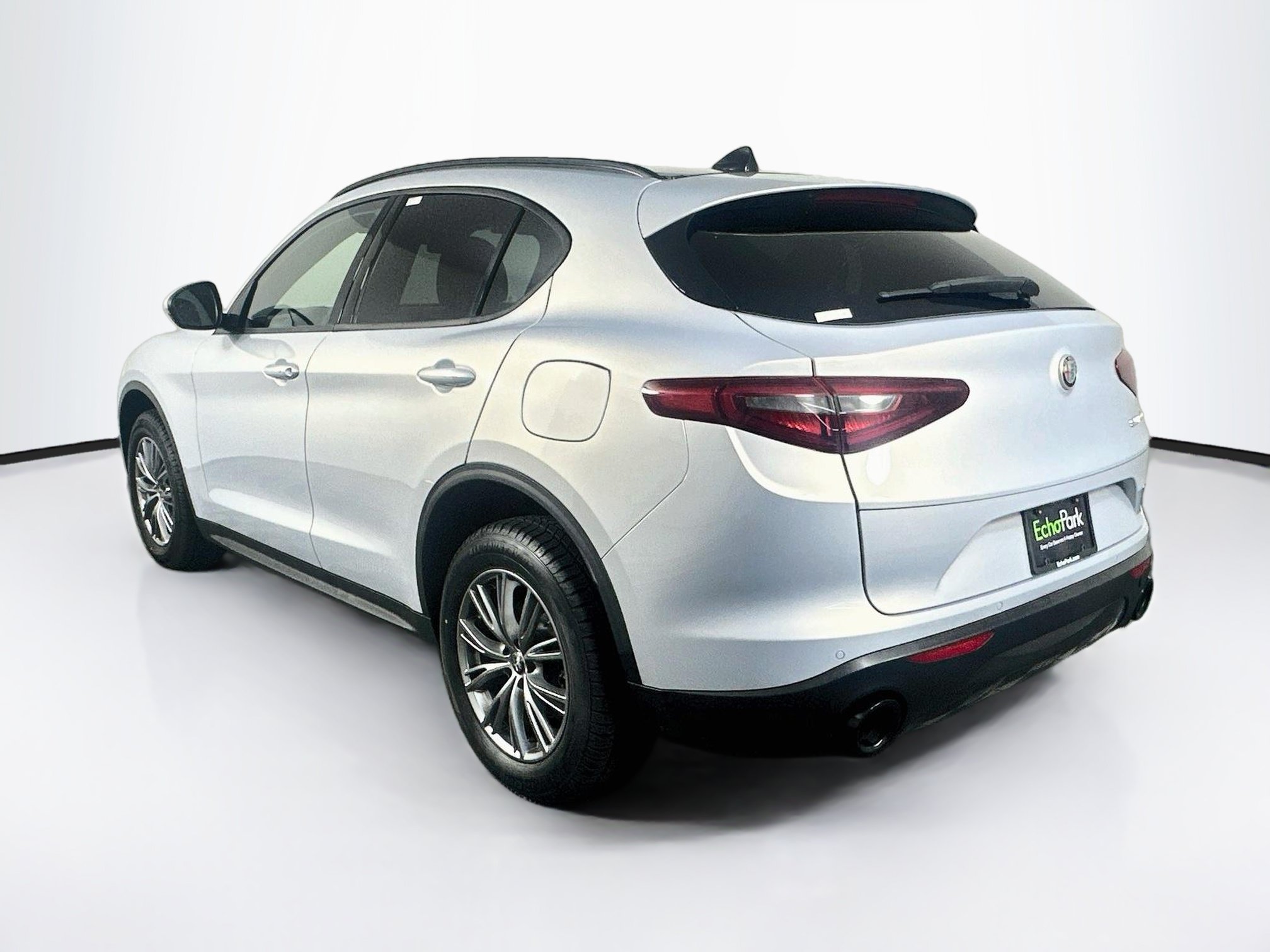 Used 2023 Alfa Romeo Stelvio Sprint RWD image 5