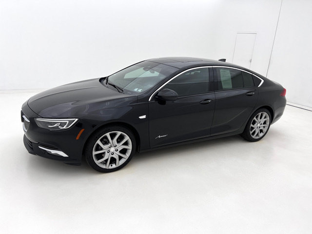 Used 2019 Buick Regal Avenir w/ Driver Confidence Package II FWD image 5