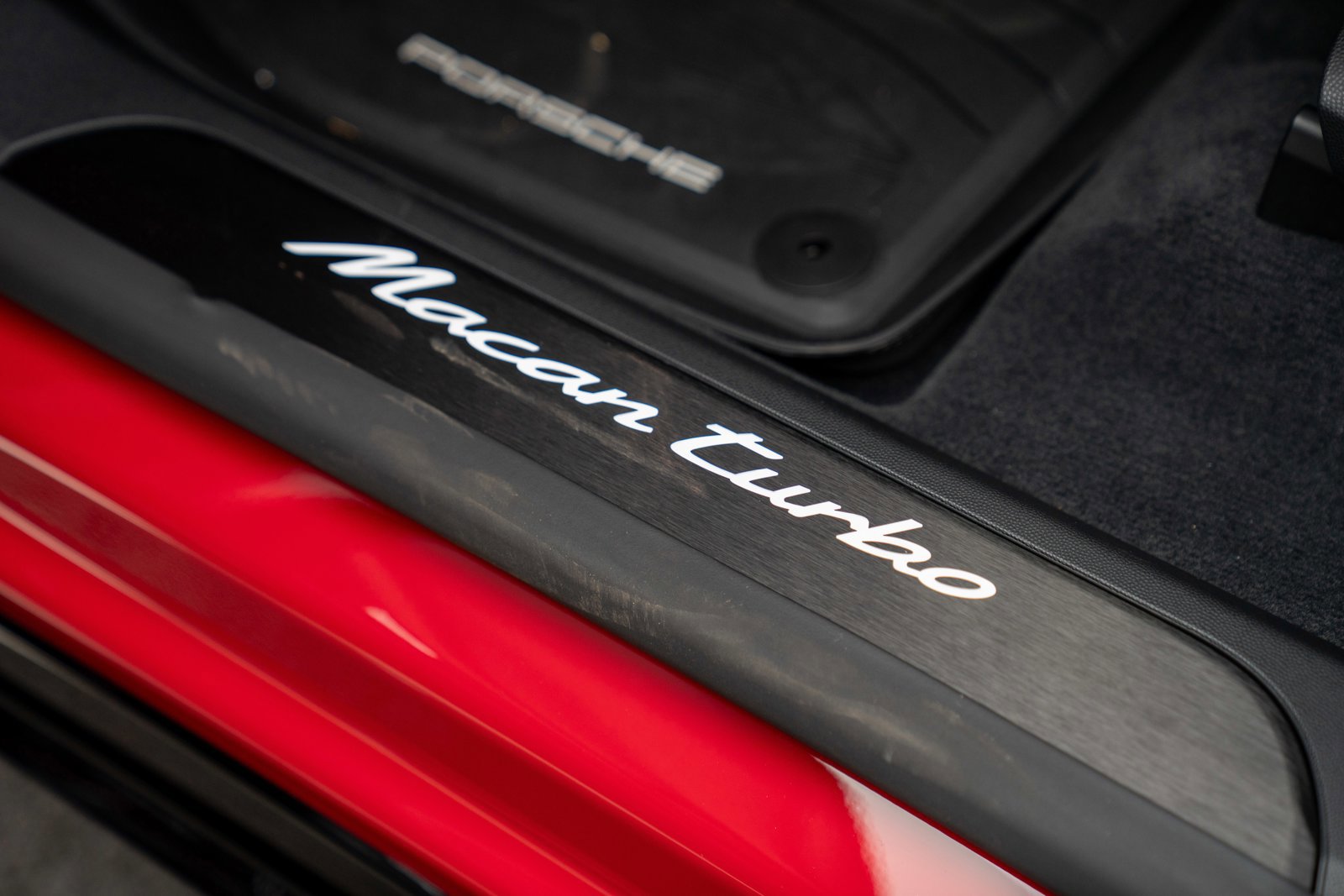 New 2026 Porsche Macan Turbo Electric image 12