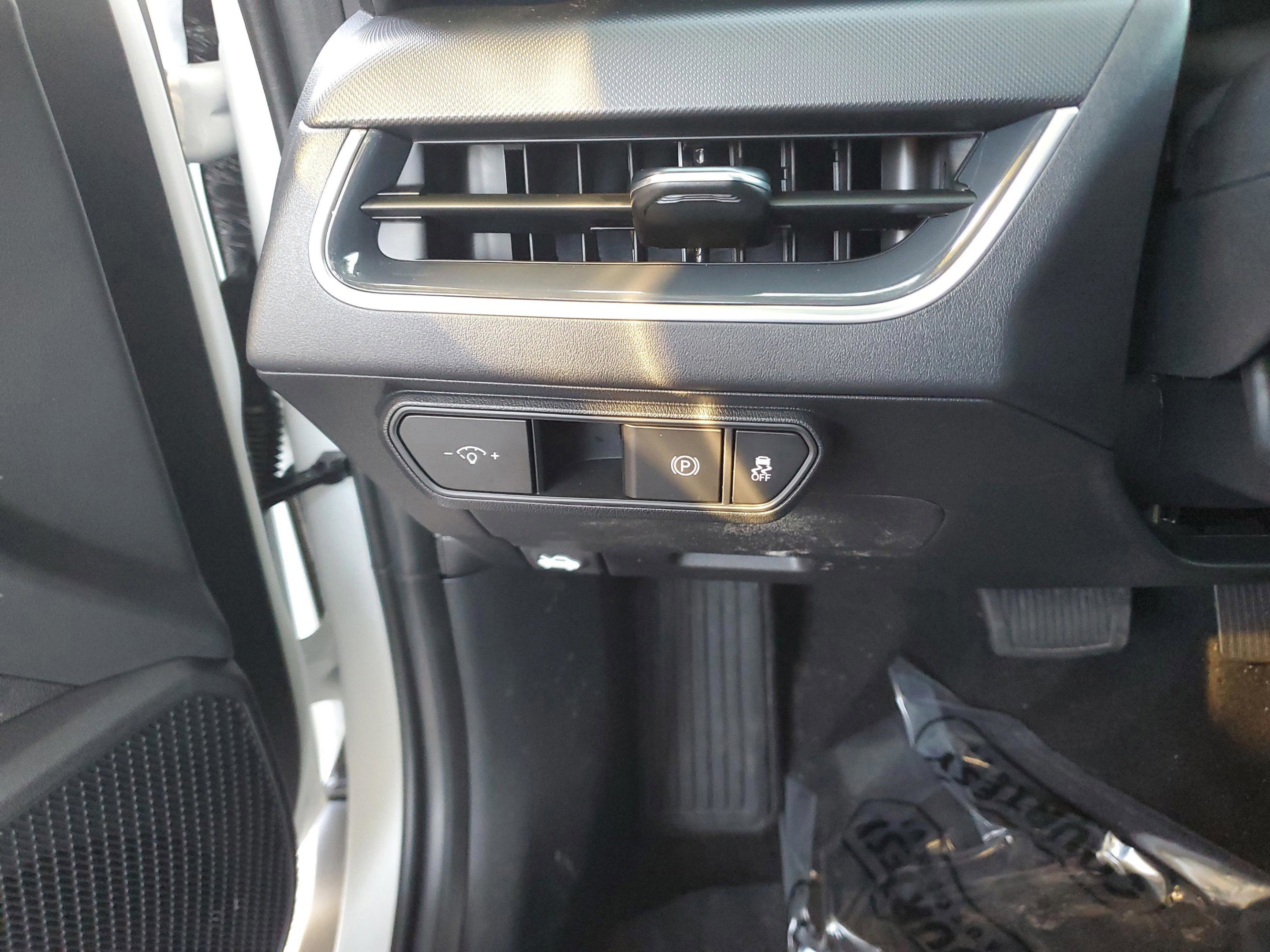 New 2025 Kia K4 EX FWD image 14