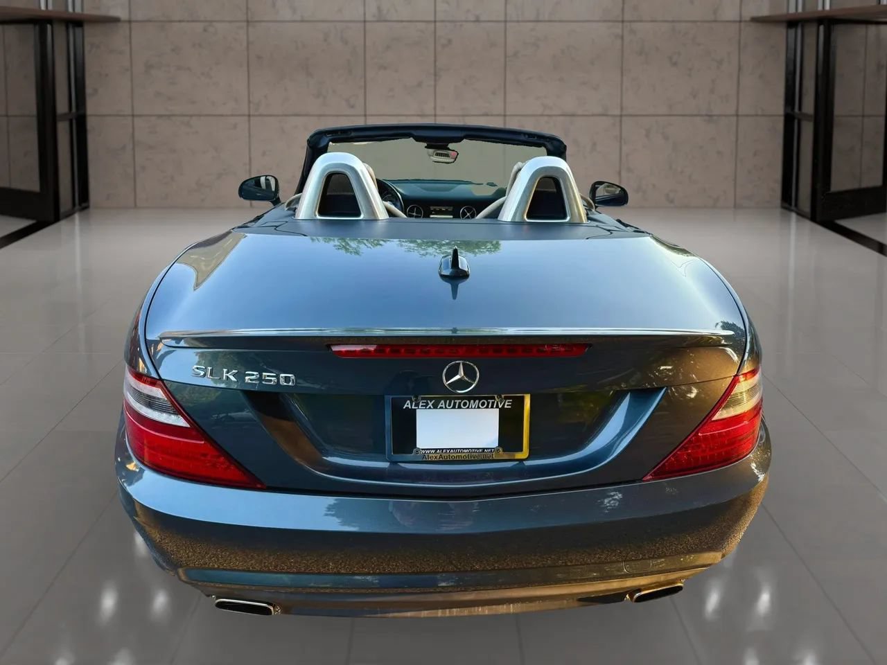 Used 2015 Mercedes-Benz SLK 250 image 22
