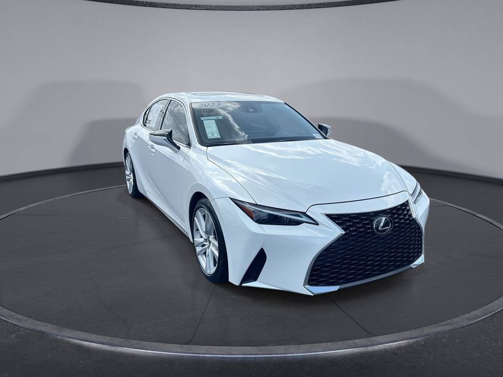 Used 2023 Lexus IS 300 w/ Comfort Package RWD image 12