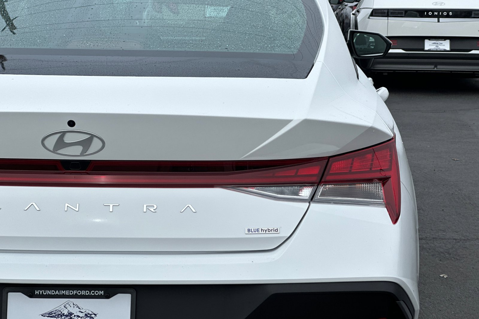 New 2026 Hyundai Elantra Blue FWD image 24