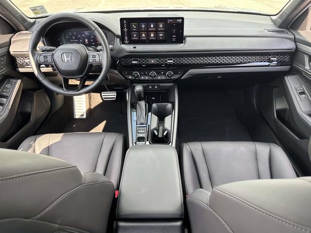 Used 2025 Honda Accord Sport image 15