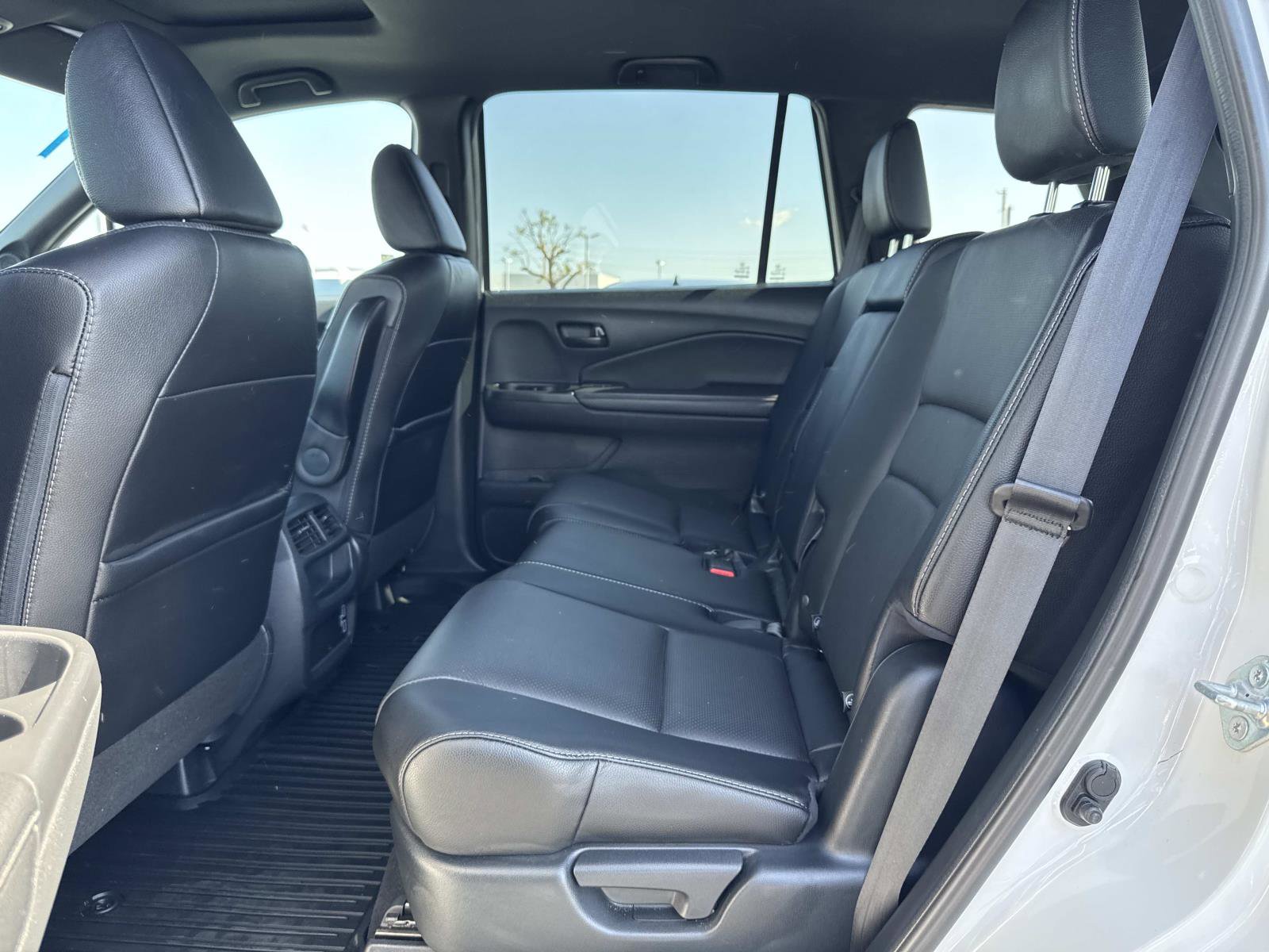 Used 2023 Honda Passport EX-L image 25