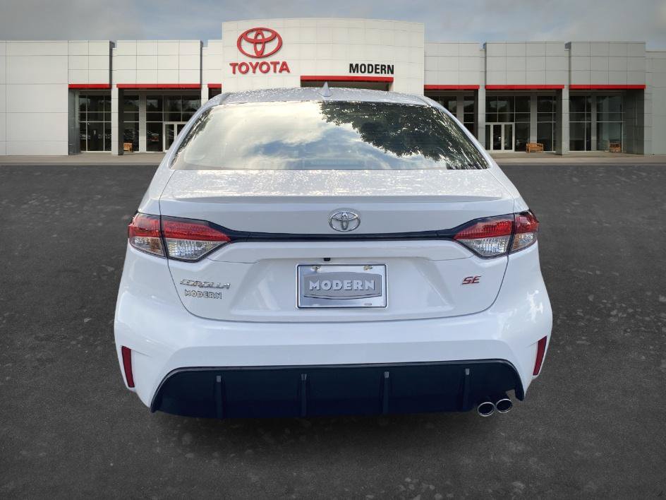 Certified 2025 Toyota Corolla SE FWD image 8