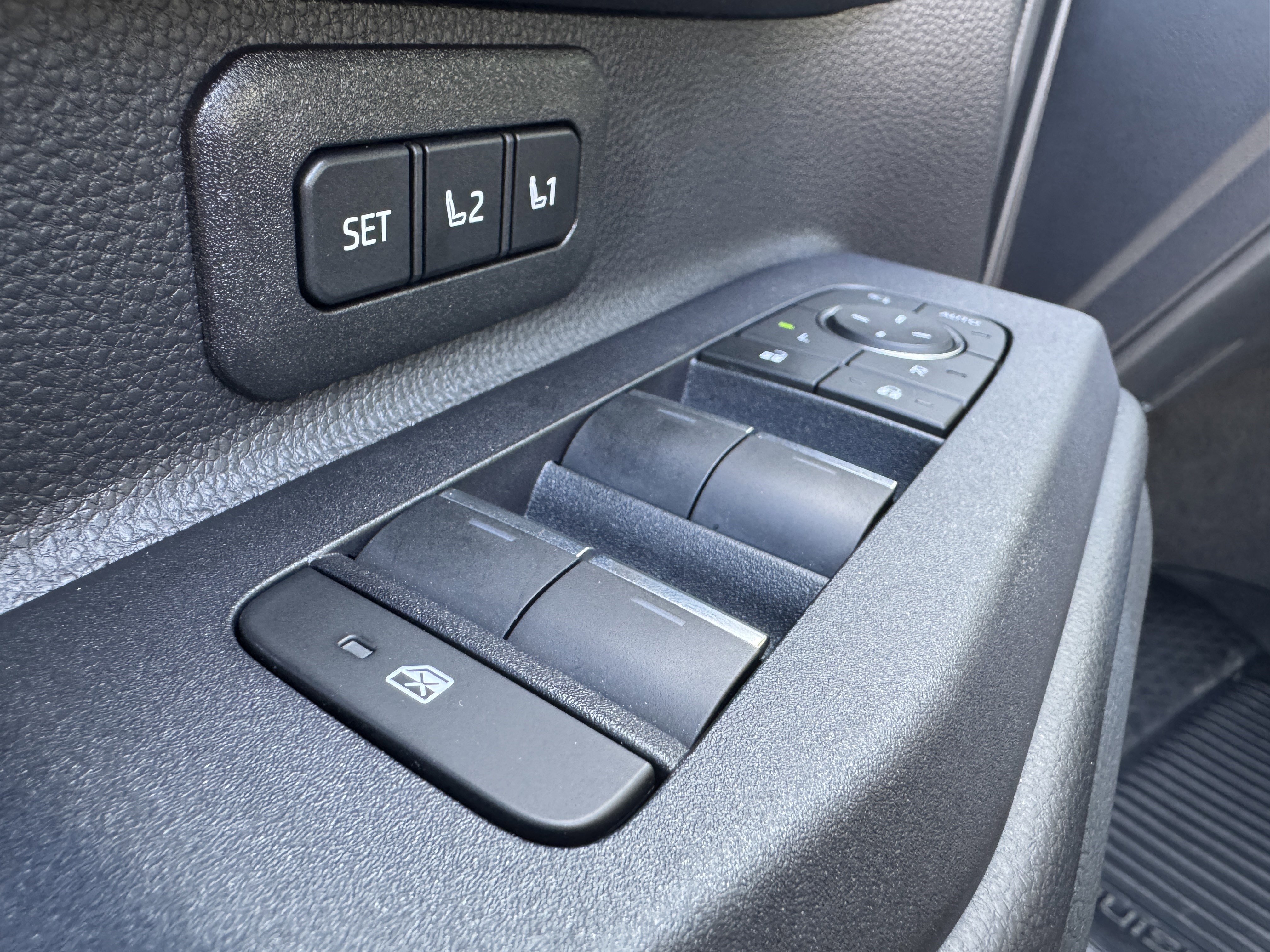 Certified 2024 Toyota Land Cruiser image 11