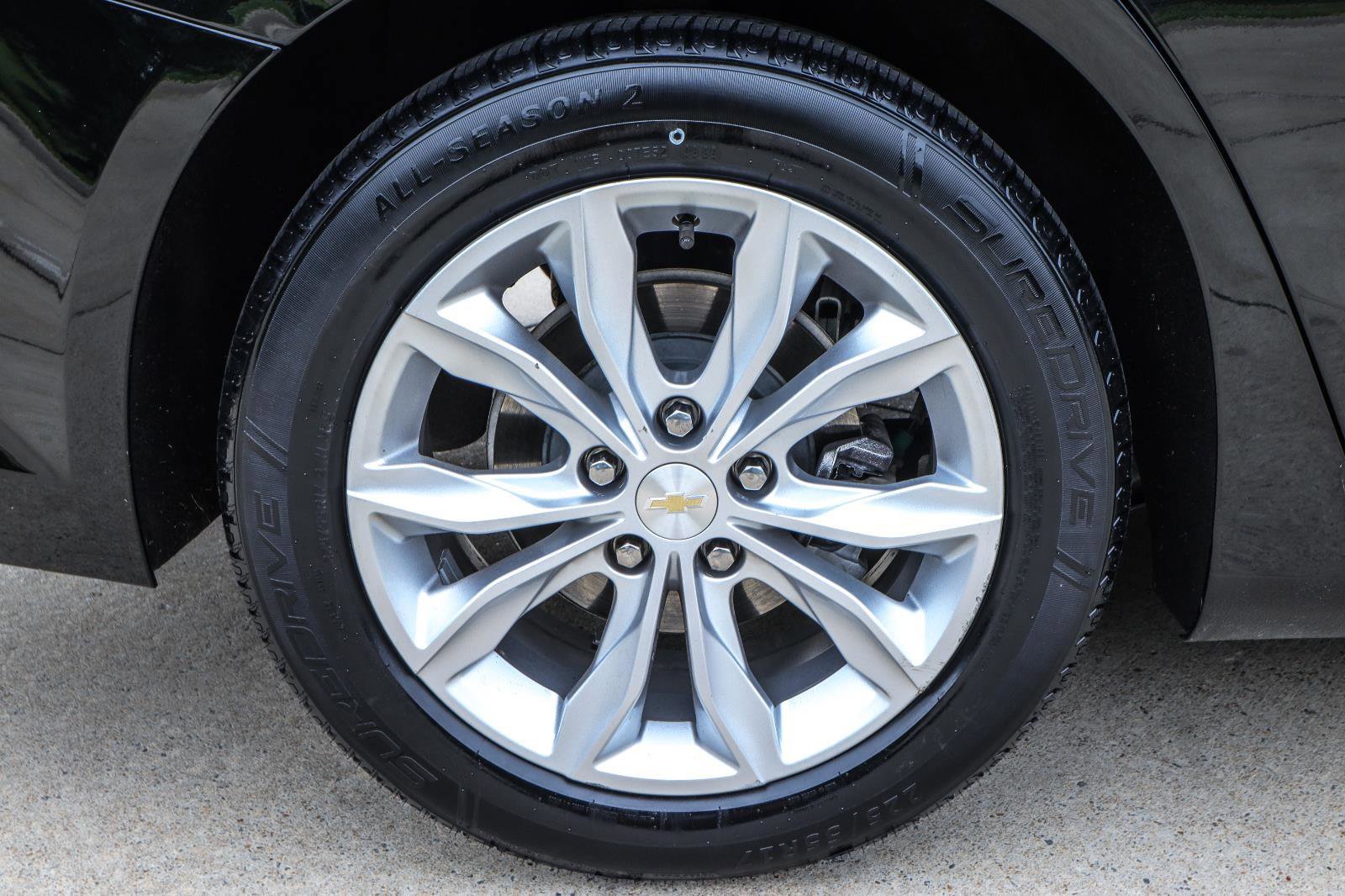 Used 2019 Chevrolet Malibu LT w/ Leather Package FWD image 24