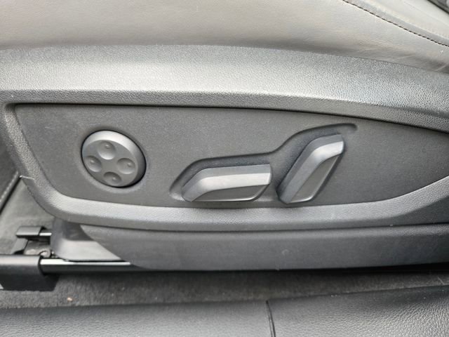 Used 2018 Audi SQ5 Premium Plus w/ Navigation Package image 13