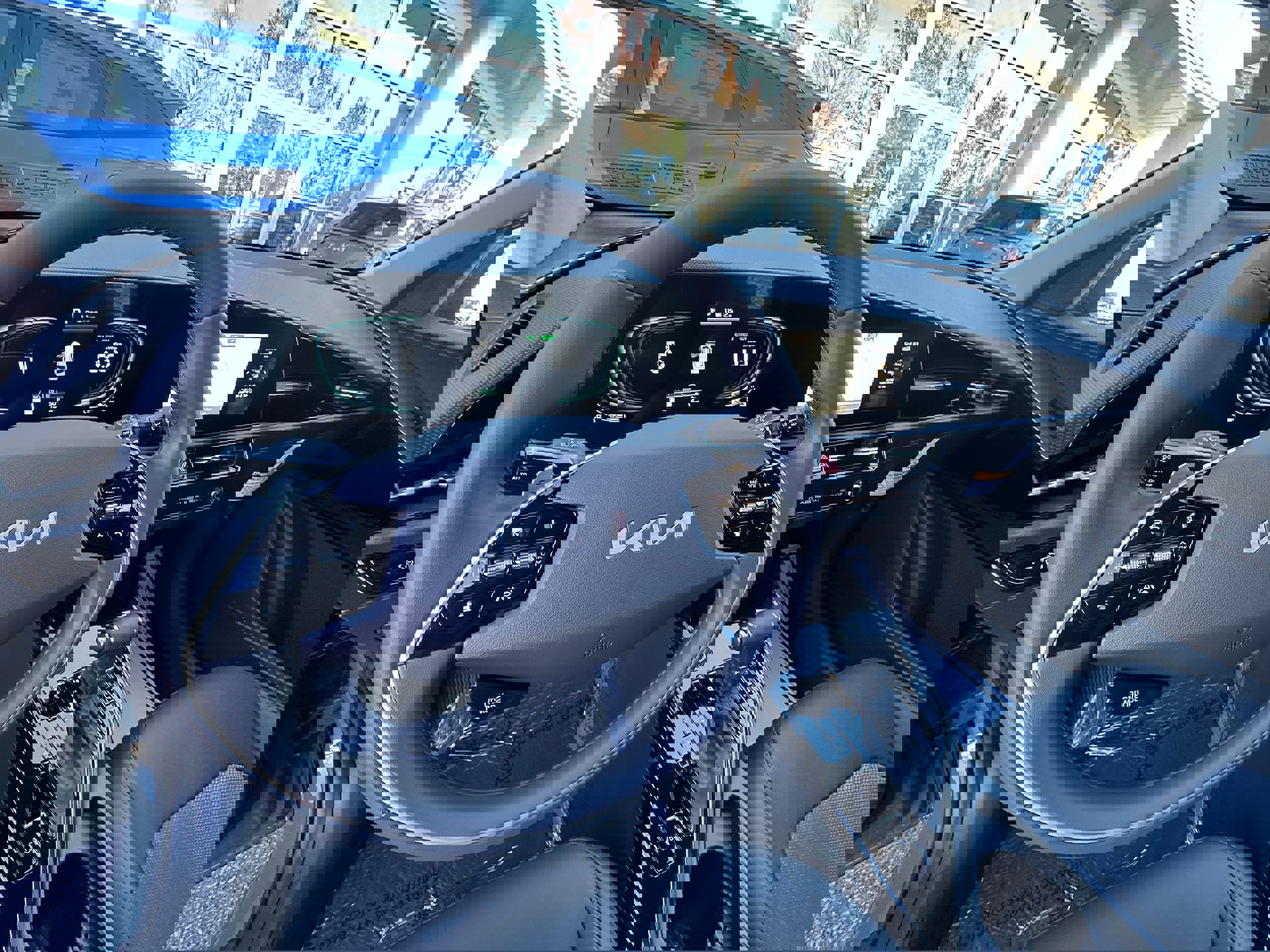 New 2026 Kia Niro EX image 31