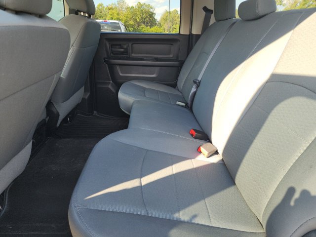 Used 2015 RAM 1500 Express AWD/4WD image 32