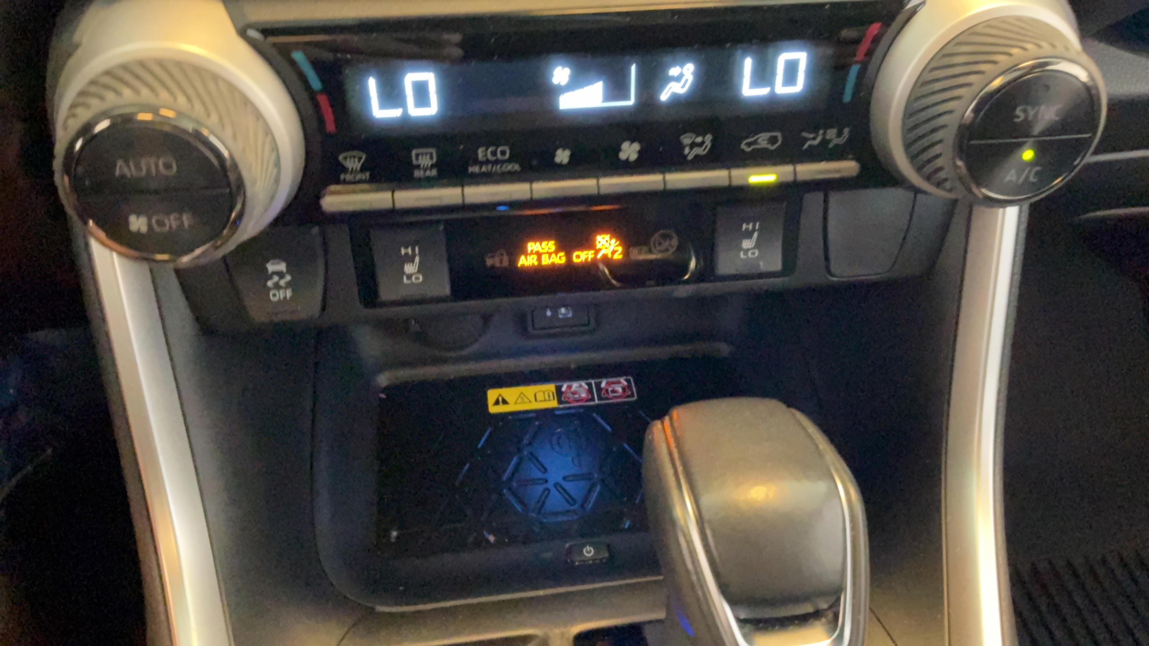 Used 2024 Toyota RAV4 XSE w/ Advanced Technology Package AWD/4WD image 14