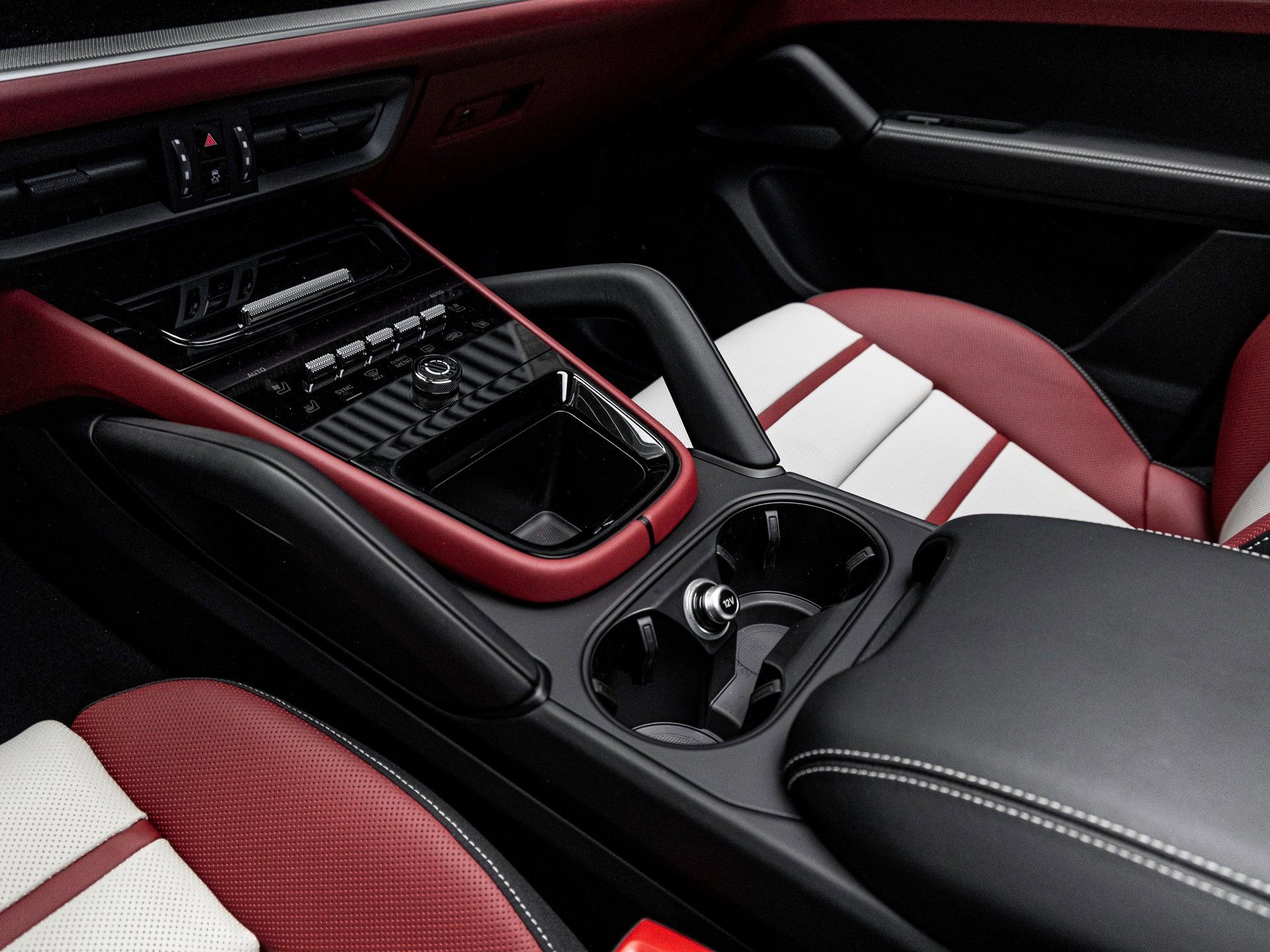 New 2026 Porsche Cayenne image 24