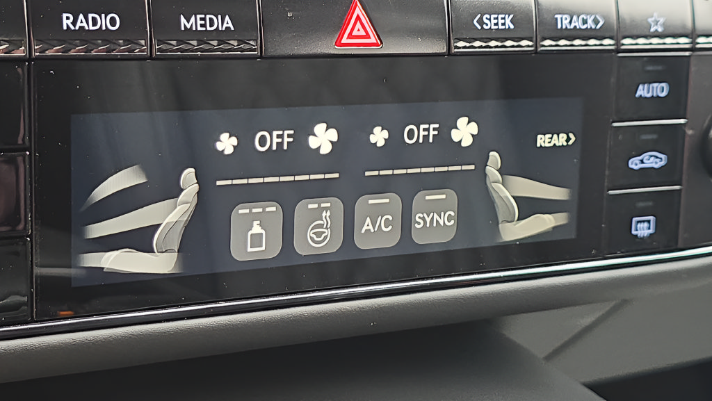 New 2026 Genesis G90 3.5T Prestige AWD/4WD image 28
