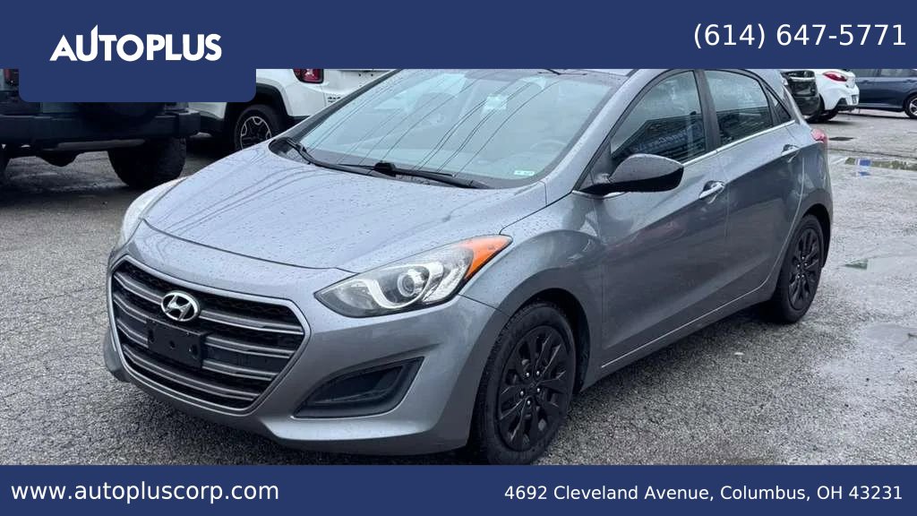 Used 2017 Hyundai Elantra GT FWD image 1