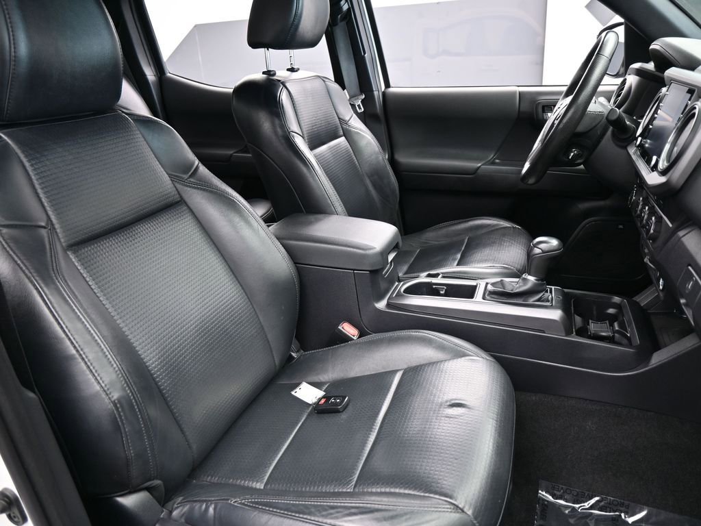 Used 2021 Toyota Tacoma SR5 image 51