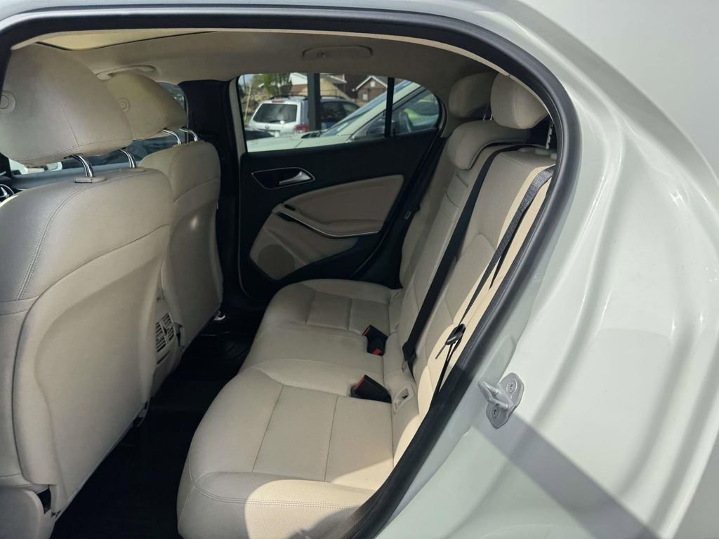 Used 2015 Mercedes-Benz GLA 250 4MATIC image 12
