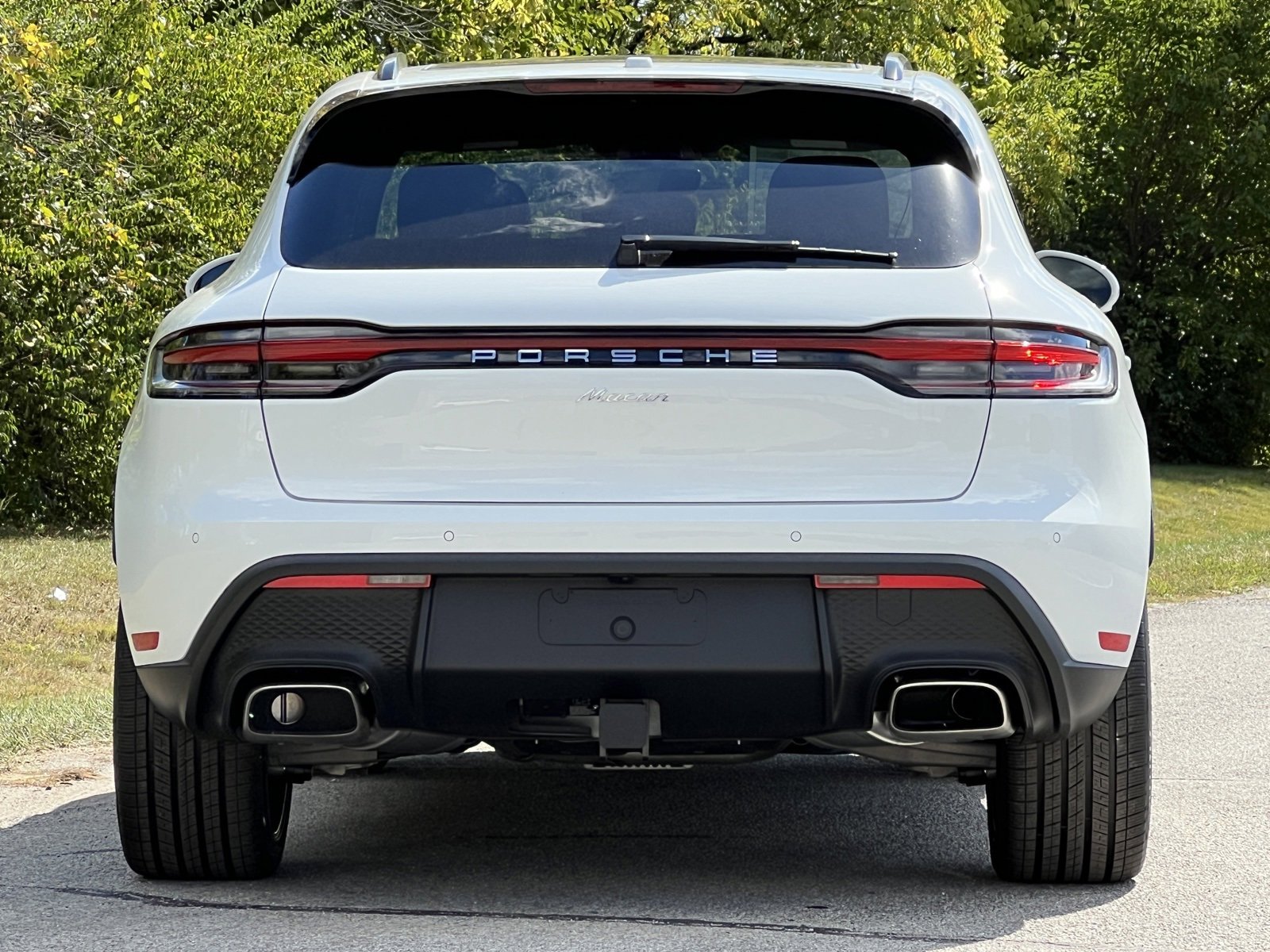 New 2026 Porsche Macan image 8