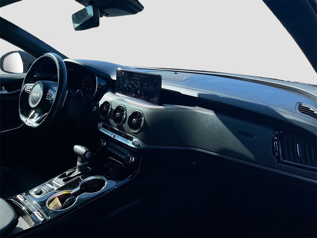 Used 2022 Kia Stinger GT-Line image 32