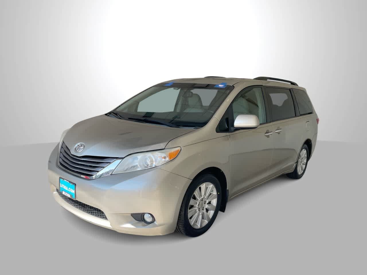 Used 2015 Toyota Sienna XLE w/ XLE Navigation Package AWD/4WD image 1