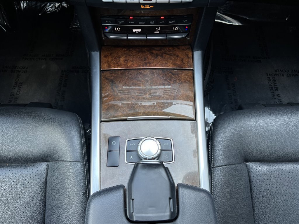 Used 2014 Mercedes-Benz E 350 4MATIC Sedan w/ Premium 1 Package image 26