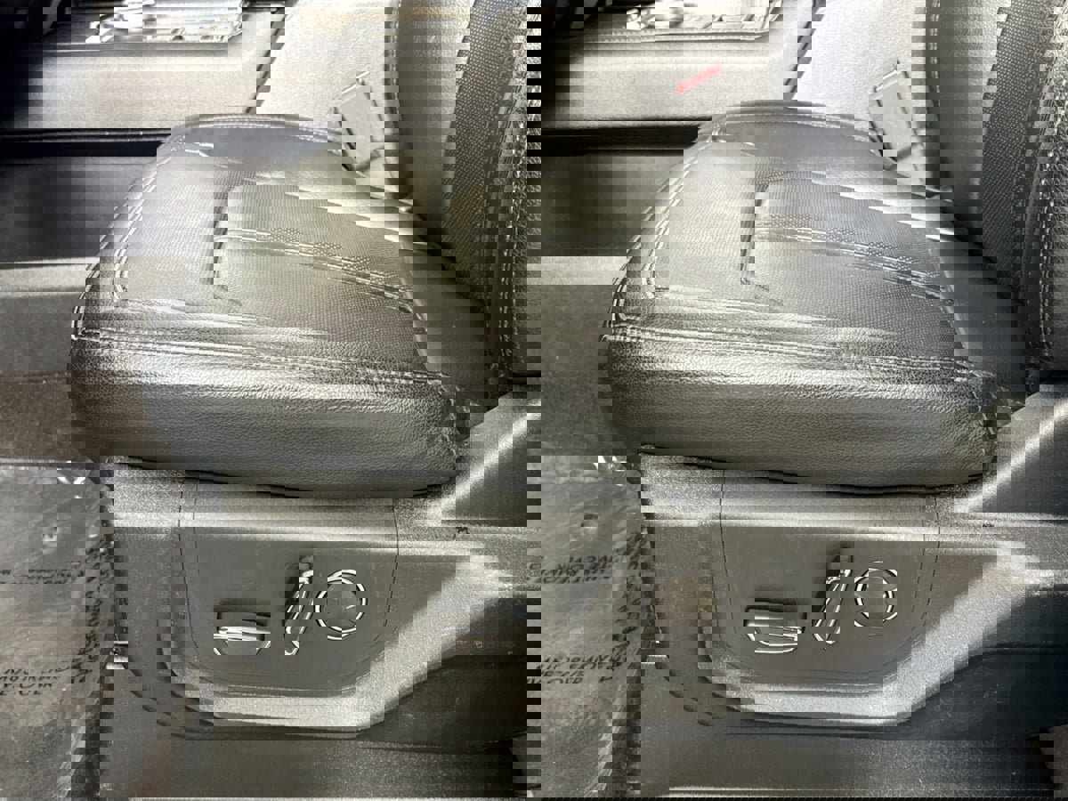 Used 2021 Ford Expedition Max Limited image 25